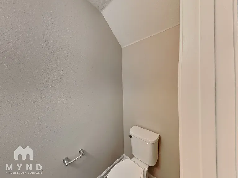 752 Henley Ct — Photo 5