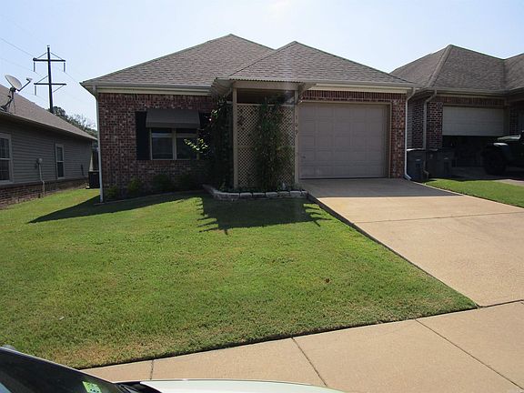 5th image of 109 Lily St