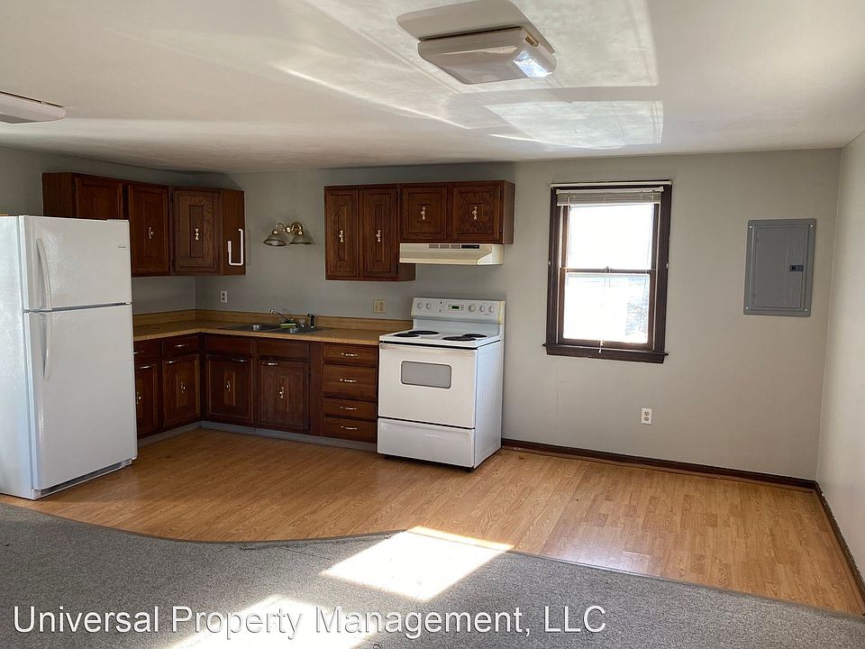 1st image of 189 Ashworth Ave #C3