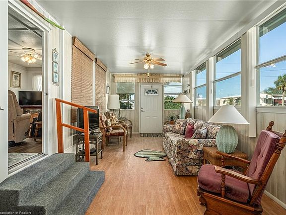 5th image of 1207 W Bell St