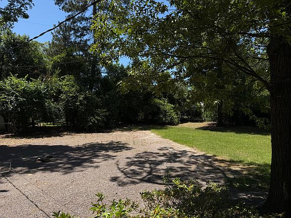 2nd image of 228 Silver Bluff Rd #1