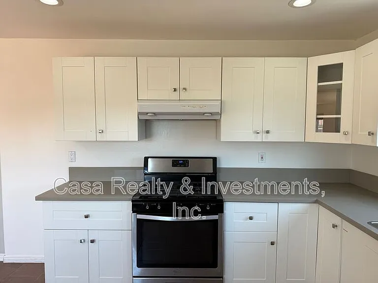 522 Washington St #BACK HOUSE — Photo 2