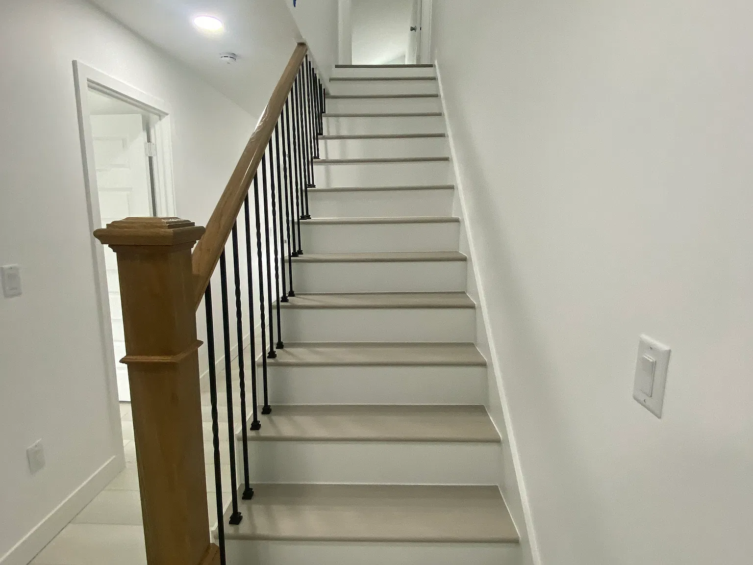 3 bed, 1800 sqft, $3,200 — Photo 4