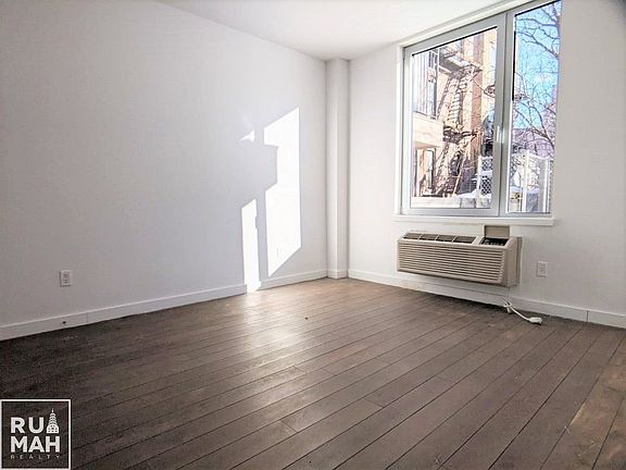 5th image of 812 Myrtle Ave #2G
