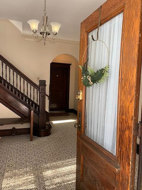 Welcome to 343 Richland!