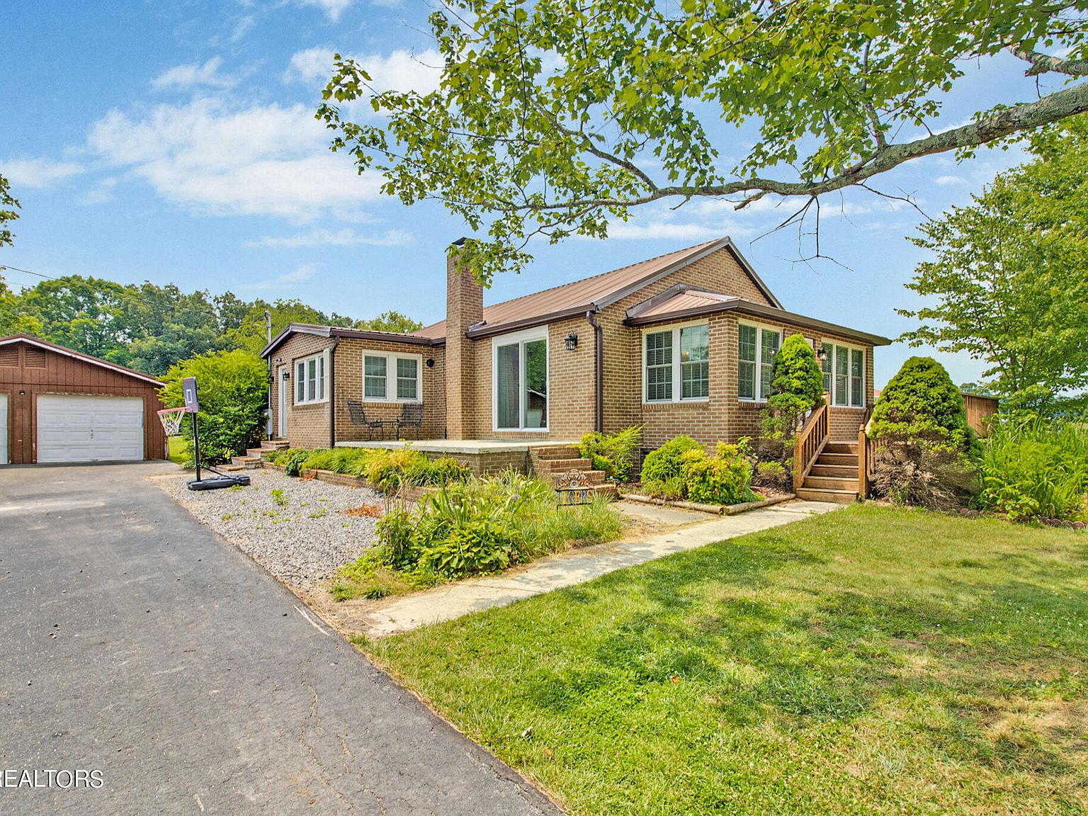 561 Deer Lodge Hwy, Sunbright, TN 37872 MLS 1266838 Zillow