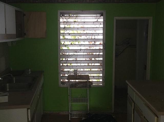 2nd image of 85 Calle 1