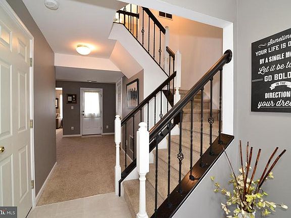 3rd image of 10108 Sir Reynard Ln