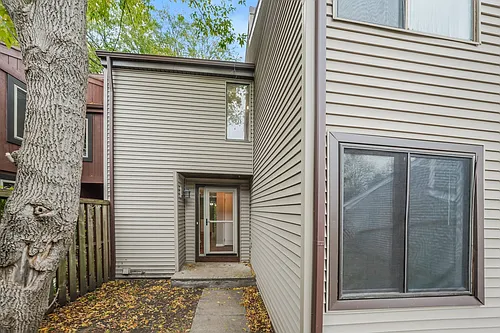 37 Tilegate Gln Photo 1