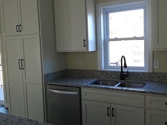 5th image of 130 Soule Rd