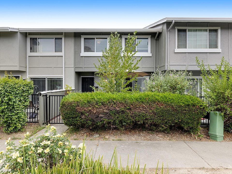 1st image of 4269 Las Feliz Court