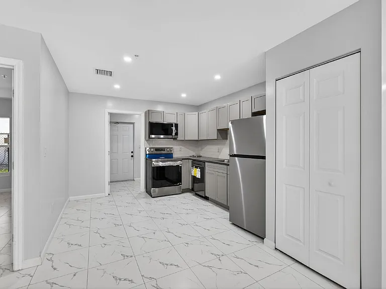 3255 Avenue J #2 — Photo 9