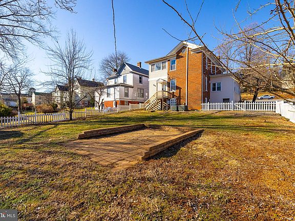 5th image of 153 Peliso Ave