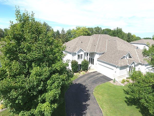 1st image of 8815 Pointe Vista Dr
