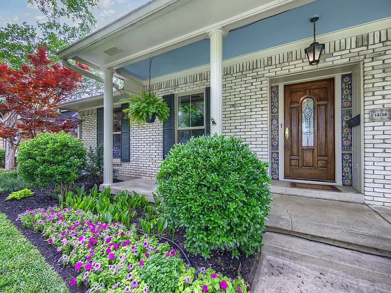 1404 Seminole Dr — Photo 36