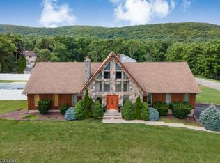 9 Thunder Rd, Glenwood, NJ 07418