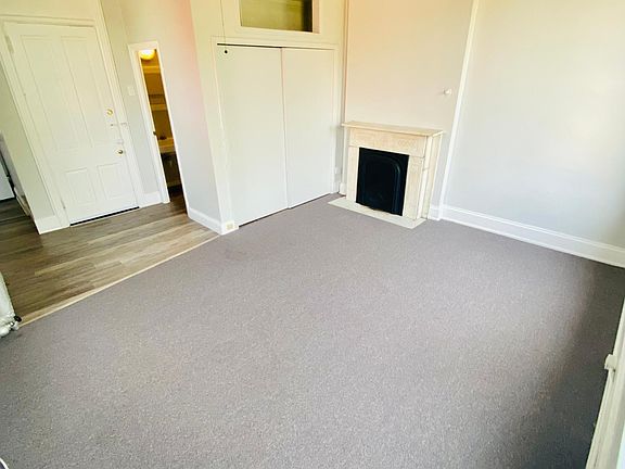 2nd image of 2130 Saint James Ave #3