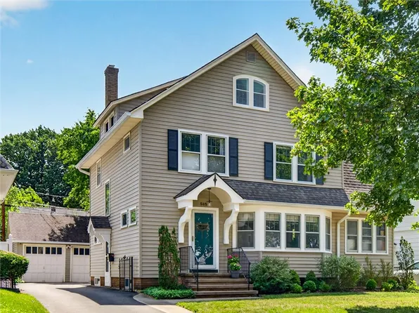 505 Hurstbourne Rd, Rochester, NY 14609