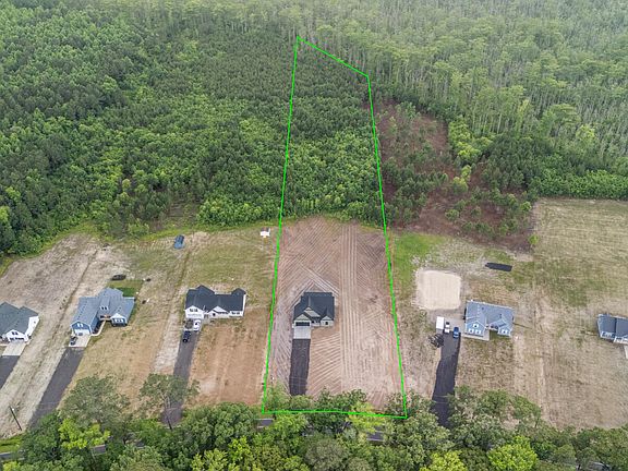 3rd image of 329 Country Club Road