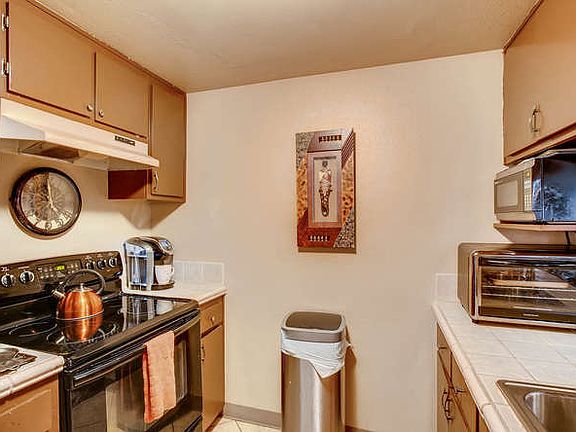 3rd image of 7845 Golfcrest Dr Unit 28
