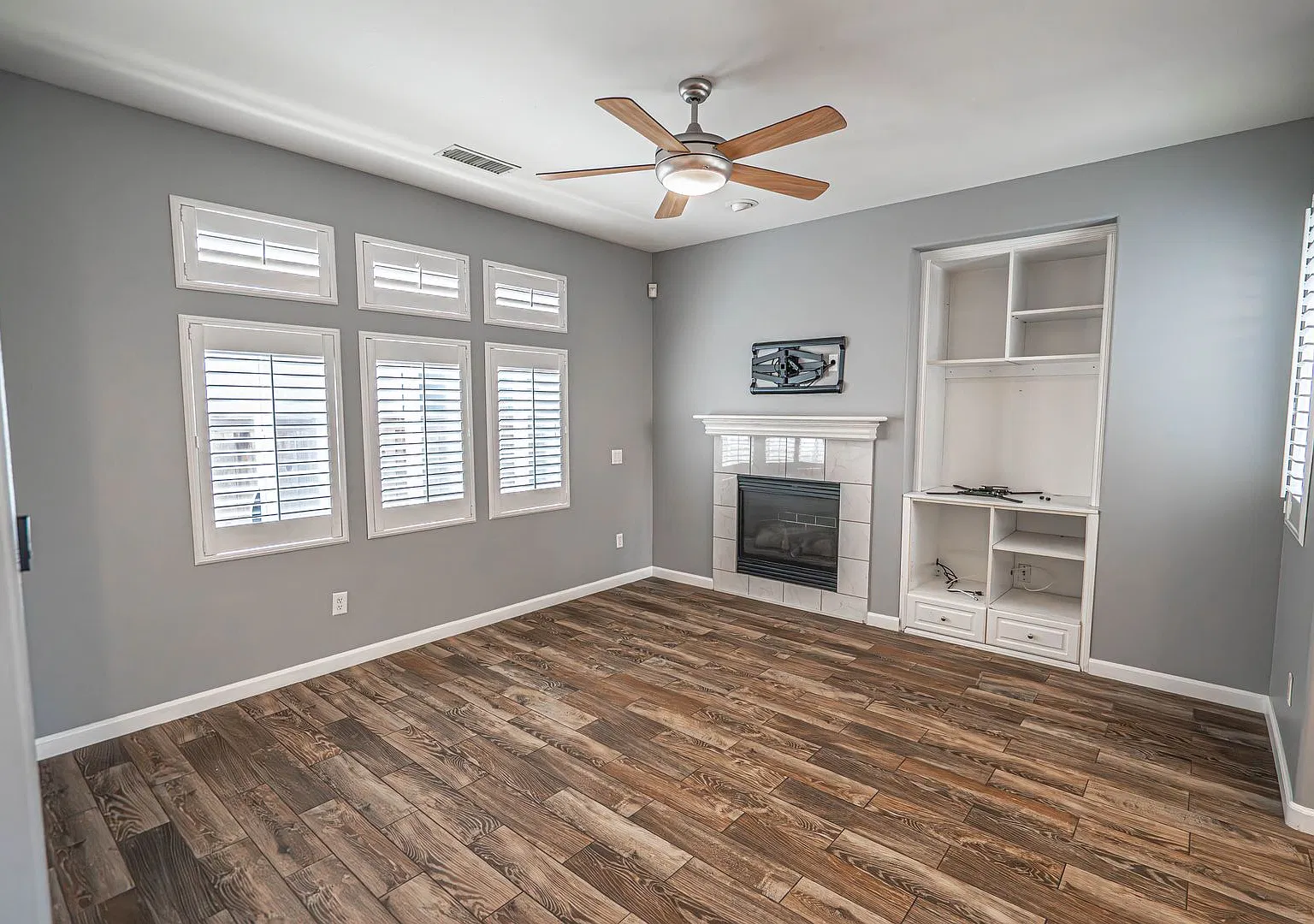 Beautiful 3-Bedroom Home for Rent in Valencia!! — Photo 4