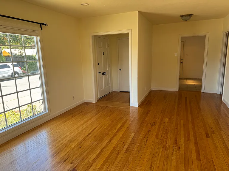 704 7th Ave #700 — Photo 2