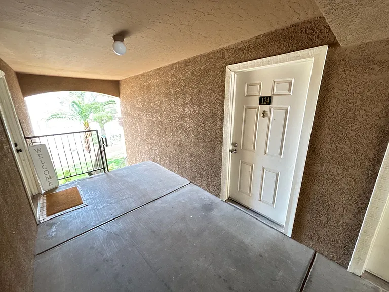 231 W Horizon Ridge Pkwy #124 — Photo 17