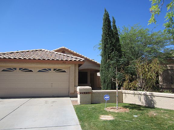 2nd image of 80 S Aspen Ct