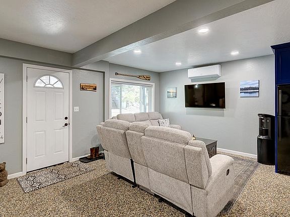 5th image of 41930 Buckeye Ln