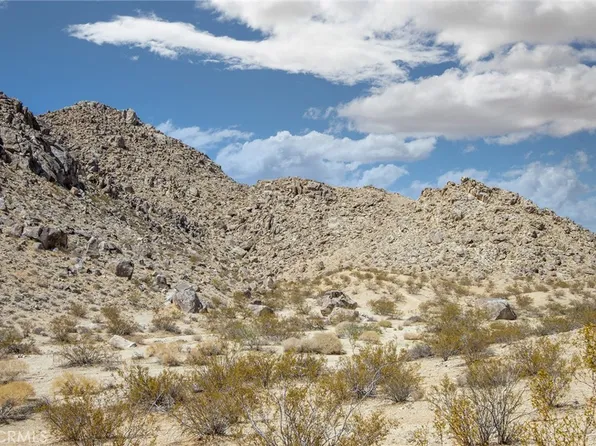 4900 Nucham Ave #35, Joshua Tree, CA 92252
