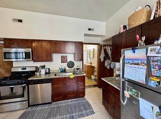 1145 W Webster Ave #3, Chicago, IL 60614