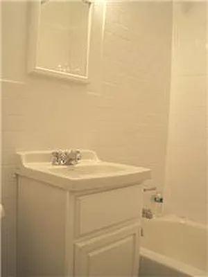 Rented by Barak Realty | media 8