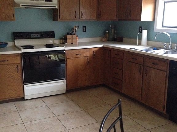 3rd image of 1760 Eastlake Dr