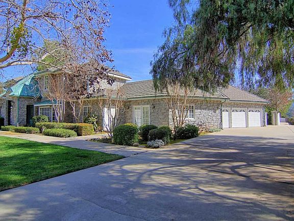 2nd image of 12284 Linda Flora Dr