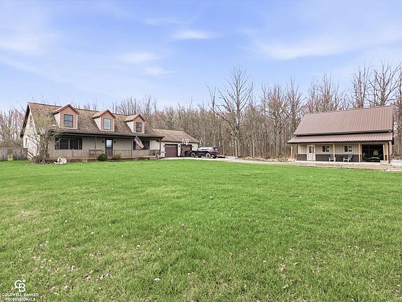 3rd image of 8925 Lohr Rd