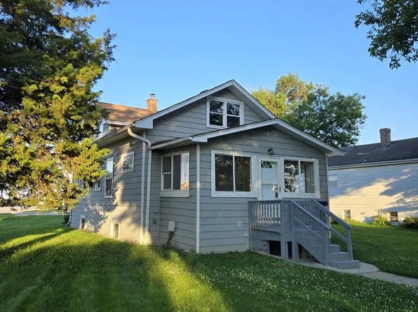 193 Grace St, Bensenville, IL 60106