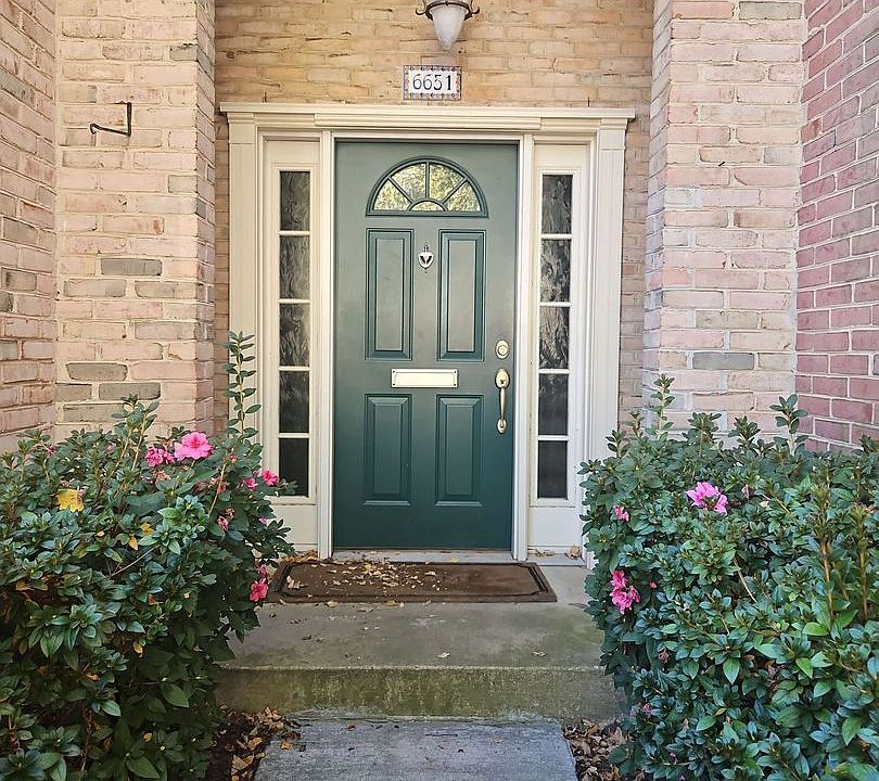 2nd image of 6651 Midhill Pl