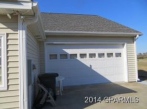 2nd image of 2545B Brookville Dr