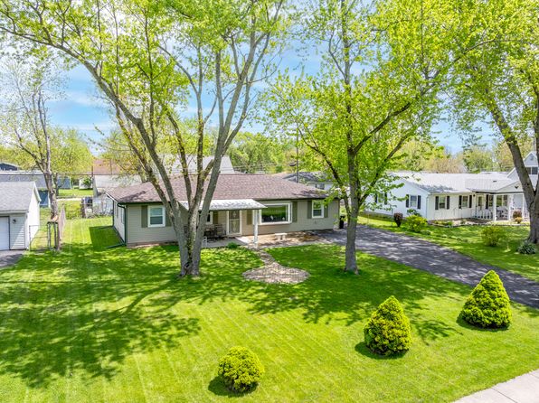 713 McCool Rd, Valparaiso, IN 46385