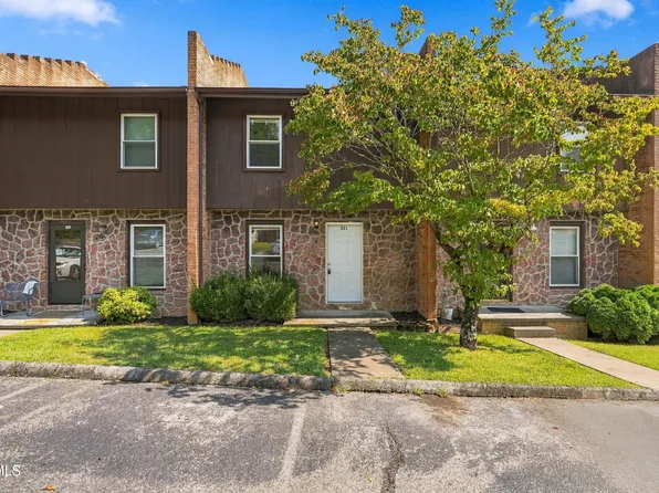 321 Emerald Dr #321, Bristol, VA 24201