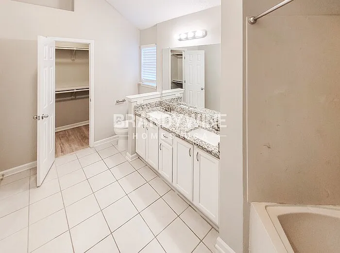 4890 Phipps Dr — Photo 21