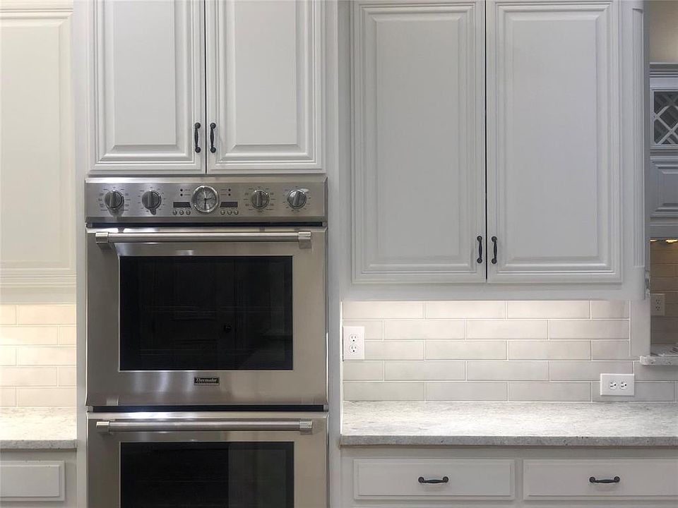 2nd image of 609 Timber Lake Cir