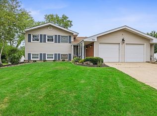 20W560 Glen Pl, Lombard, IL 60148