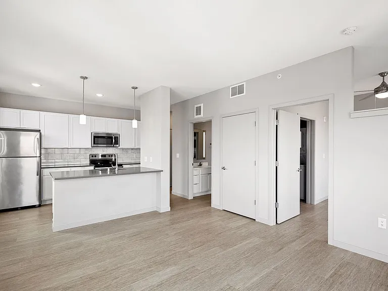Archer Apartments — Photo 33