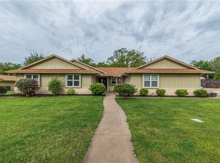 341 Spring Valley Dr, Denison, TX 75020