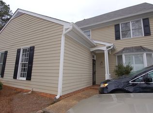 1649 Village Glenn Dr, Raleigh, NC 27612