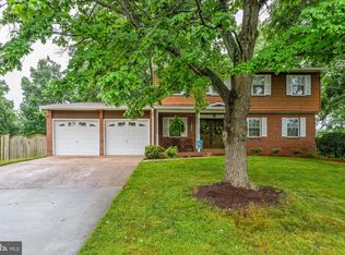 8144 Bayberry Ct, Manassas, VA 20110