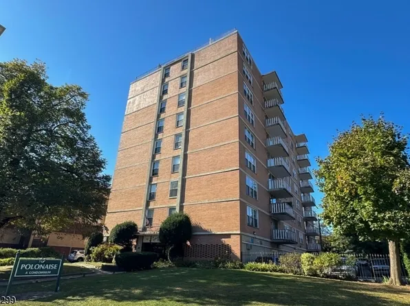 704 N Broad St #3F, Elizabeth City, NJ 07208