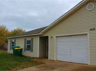 2420 Powell St APT B, Springdale, AR 72764