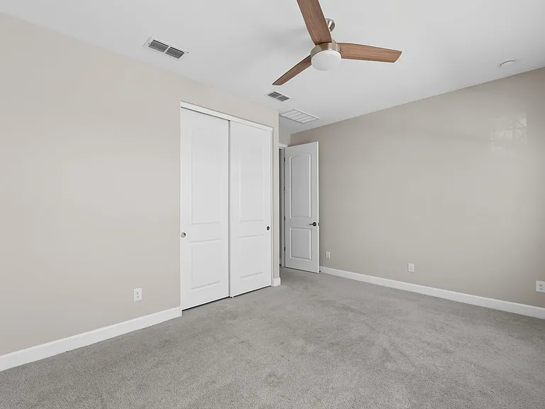 5140 N 181st Dr — Photo 25